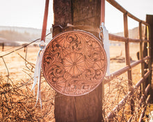 Load image into Gallery viewer, Cosmos Round Purse