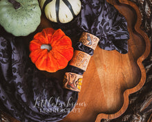 Load image into Gallery viewer, Wild Rag Slides