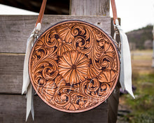 Load image into Gallery viewer, Cosmos Round Purse