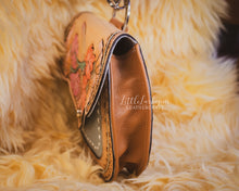 Load image into Gallery viewer, 🌸Saddle Bag Purse🌸