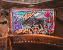 Load image into Gallery viewer, Bison/Moose Clutch
