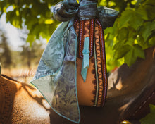 Load image into Gallery viewer, Bridle Horse Crescent Bag
