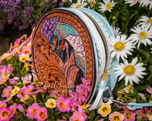 Load image into Gallery viewer, Bay Roan Round Purse
